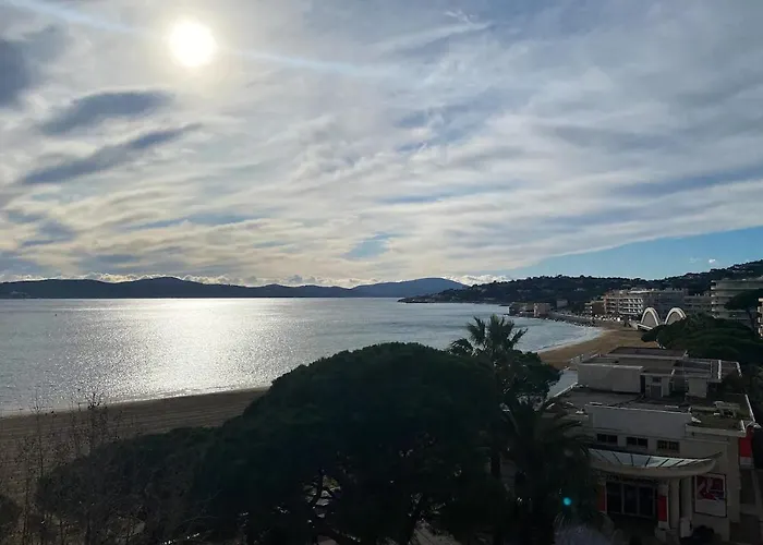 Grand - - De La Rose * Sainte-Maxime