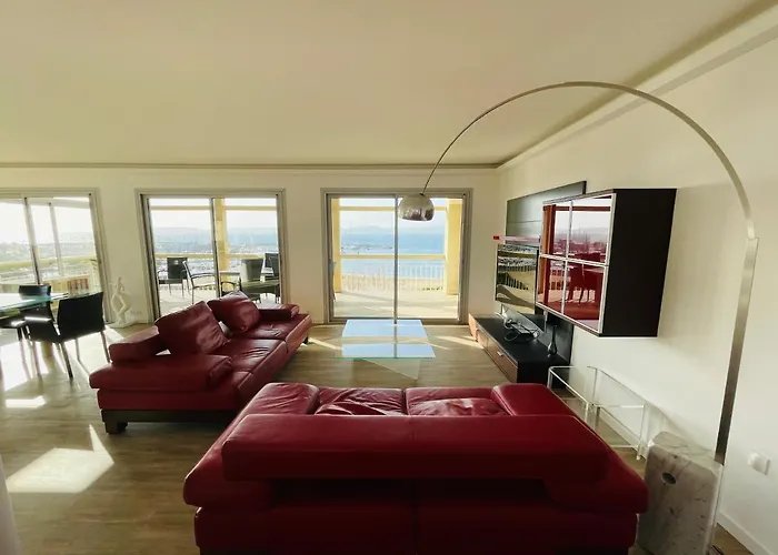 Grand - - Résidence De La Rose *