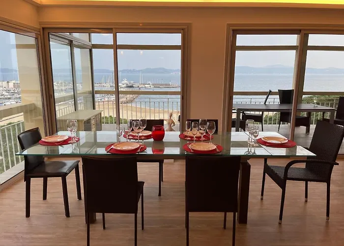 Grand - - De La Rose